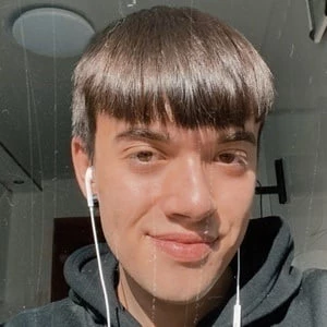 Igor Morales - Income, Birthday, Family, Bio, Networth & More