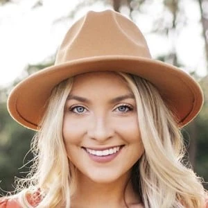 Stephanie Moratto - Age, Bio, Birthdate, Family, Networth & More