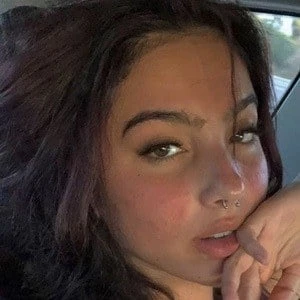 Nicole Moreira - Age, Height, Birthdate, Family, Wiki & More