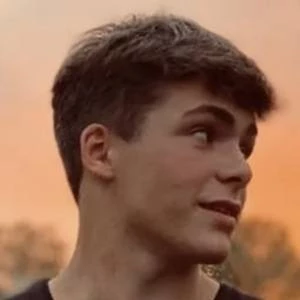 Tomas Moreno - Age, Bio, Birthdate, Family, Networth & More