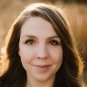 Emily Morrow - Birthdate, Age, Family, Bio, Networth & More