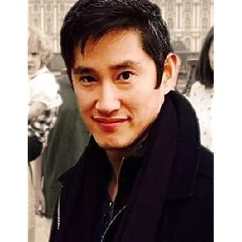 Moses Farrow - Networth, Bio, Wiki, Family, Birthday, Networth & More