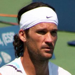 Carlos Moya Biography