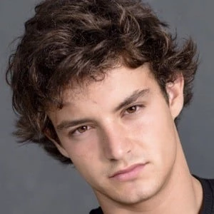 Adrián Muñoz - Age, Height, Birthdate, Bio, Family, Networth & More