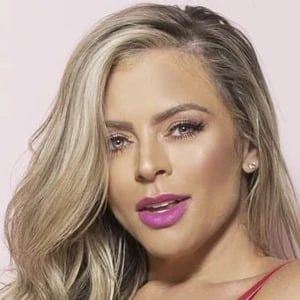 Sandra Muñoz - Birthplace, Bio, Wiki, Birthday, Family, Networth & More