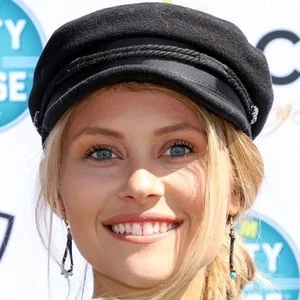 Hannah Mulholland - Height, Bio, Wiki, Family, Birthplace, Networth & More