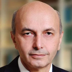 Isa Mustafa - Family, Bio, Birthdate,Age, Networth , Wiki& More