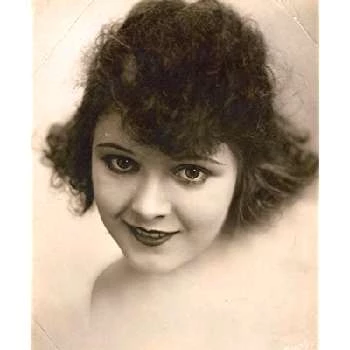 Myrtle Lind Biography