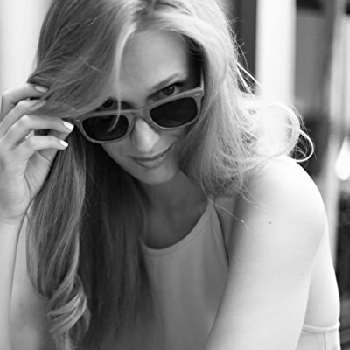 Nada Savic Biography