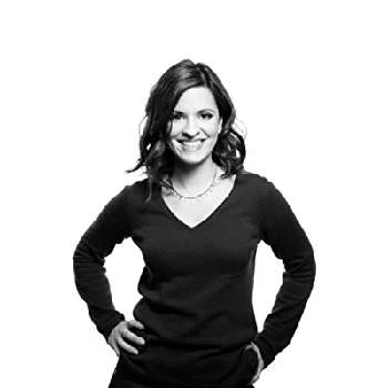 Nadia Parvez Manzoor - Age, Bio, Birthdate, Family, Networth & More