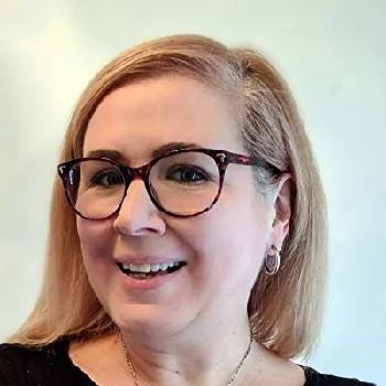 Nadia Seraiocco - Age, Bio, Birthdate, Family, Networth & More