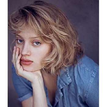 Nadia Tereszkiewicz - Age, WIki, Birthday, Family, Networth & More