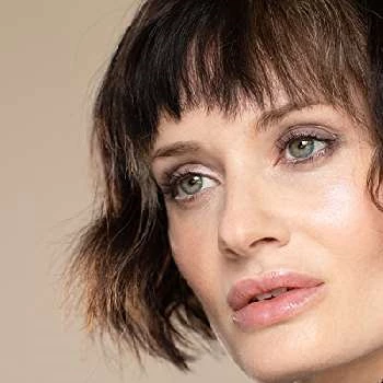 Naia Schroder - Age, Bio, Birthdate, Family, Networth & More