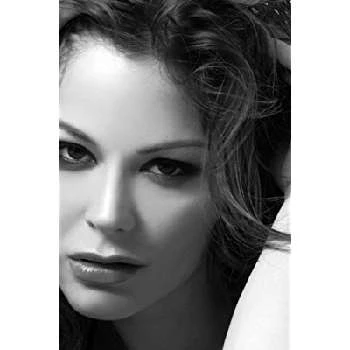 Naike Rivelli - Birthday, Bio, Wiki, Family, Networth & More