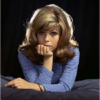 Nancy Sinatra Biography