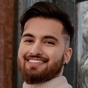 Rooh Naqvi - Biography, Birthday, Wiki, Family, Networth & More