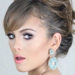 Begona Narvaez Biography