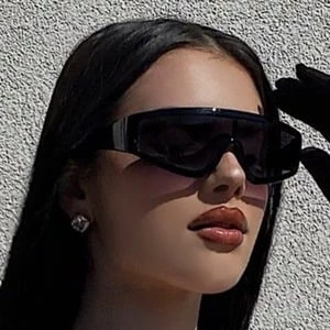 natalieevio - Age, Height, Birthdate, Family, Wiki & More