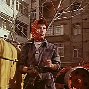 Natalya Arkhangelskaya - Family, Bio, Birthday, Family, Income & More