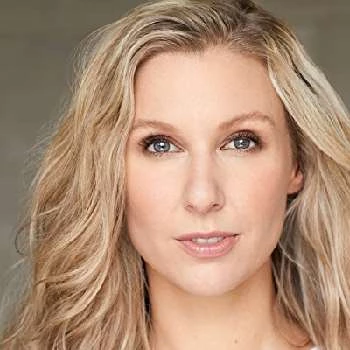 Natasha Lloyd - Age, Bio, Birthdate, Family, Networth & More