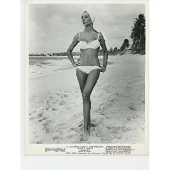 Nati Abascal - Birthdate, Age, Family, Bio, Networth & More