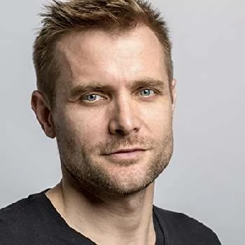 Neil Hopkins - Date Of Birth, Bio, Birthdate, Parents, Networth & More