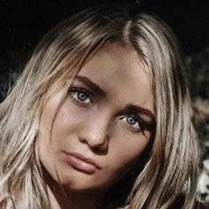 Jaine Nelson Biography