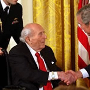 Roy Neuberger - Age, Height, Birthdate, Family, Wiki & More