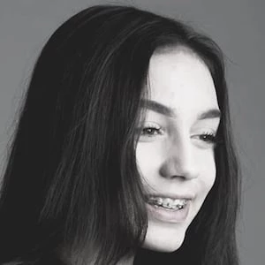 Tina Neumann - Profession, Biography, Birthdate, Family, Wiki & More