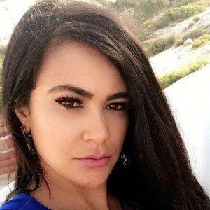 Tati Neves - Networth, Bio, Birthdate, Age, Family & More