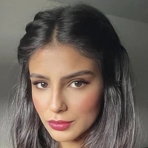 Estela Newbold - Wiki, Family, Bio, Birthdate, Networth & More