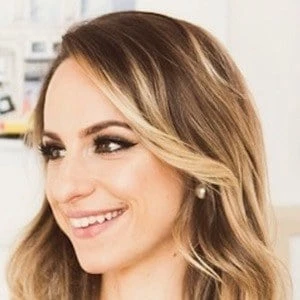 Holly Nichols Biography