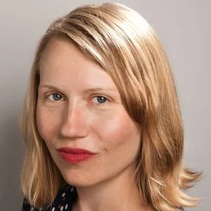 Amy Nicholson Biography