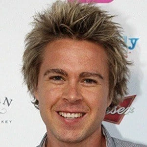 Stevie Nicholson Biography