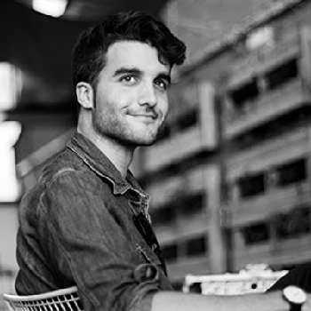 Nico Casal Biography
