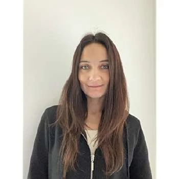 Nicole Avraamides - Age, Bio, Birthdate, Family, Networth & More