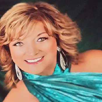 Nicole Farrell - Age, Bio, Birthdate, Family, Networth & More