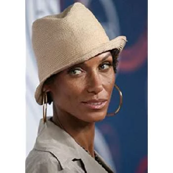 Nicole Mitchell Murphy - Age, Height, Birthdate, Bio, Family, Networth & More