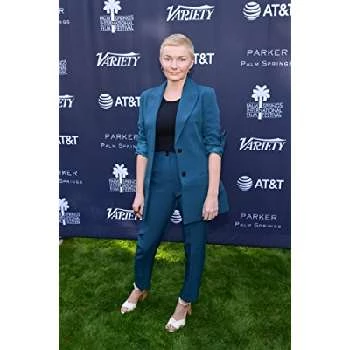 Nicole Riegel - Age, Bio, Birthdate, Family, Networth & More