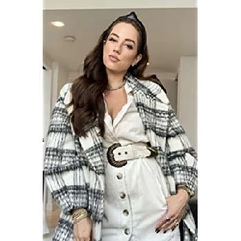 Nicole Rose Stillings - Age, Bio, Birthdate, Family, Networth & More