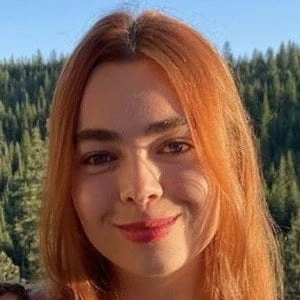 Elle Nicoletti - Age, Height, Birthdate, Family, Wiki & More