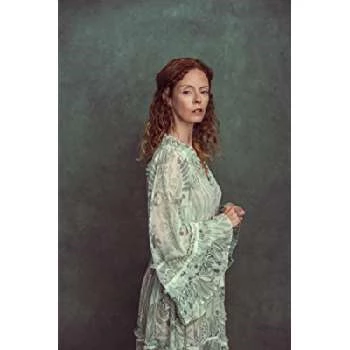 Nikki Leigh Scott - Age, Bio, Birthdate, Family, Networth & More