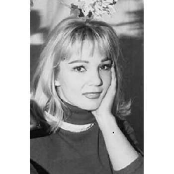 Nilüfer Aydan - Height, Bio, Wiki, Family, Birthplace, Networth & More