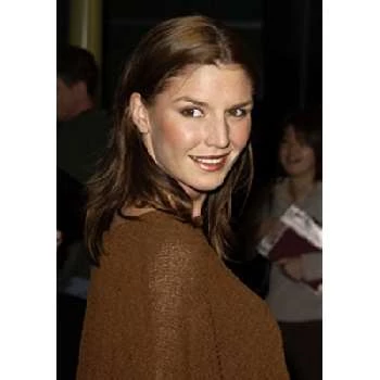 Nina Kaczorowski Biography
