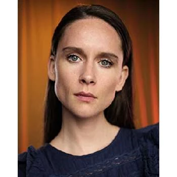 Nina Yndis Biography