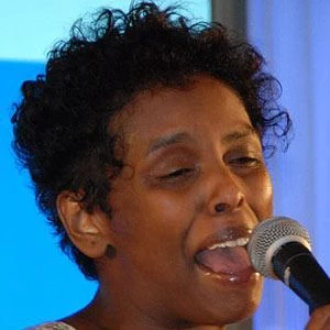 Noora Noor Biography