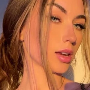 noturhoneybb Biography