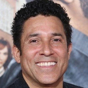 Oscar Nunez Biography