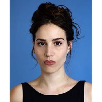 Nur Fibak - Age, Bio, Birthdate, Family, Networth & More