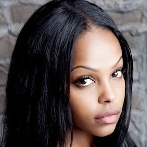 A'maal Nuux Biography